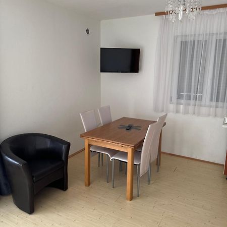 Apartman J&B Apartment Vir Exterior foto