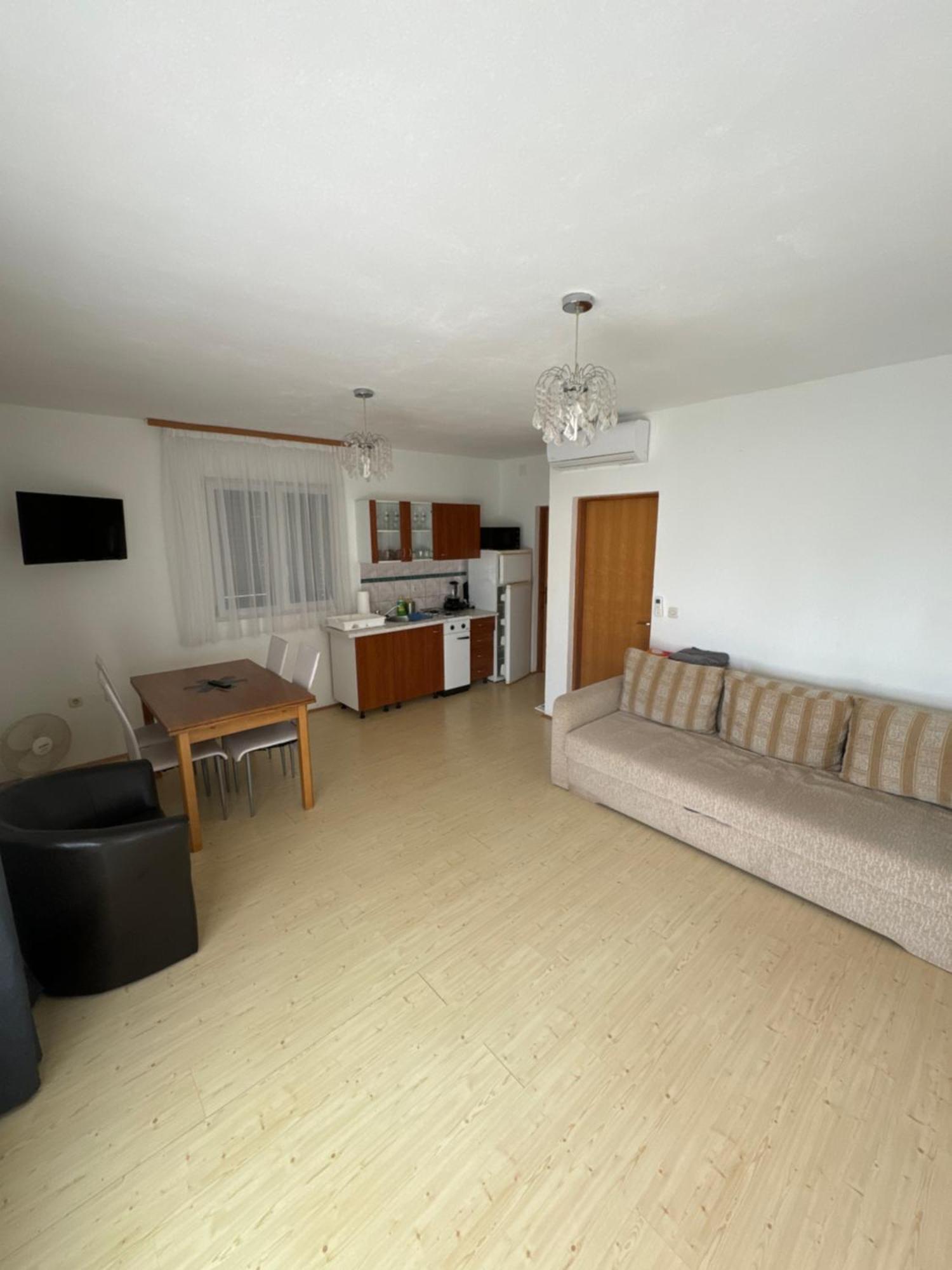 Apartman J&B Apartment Vir Exterior foto